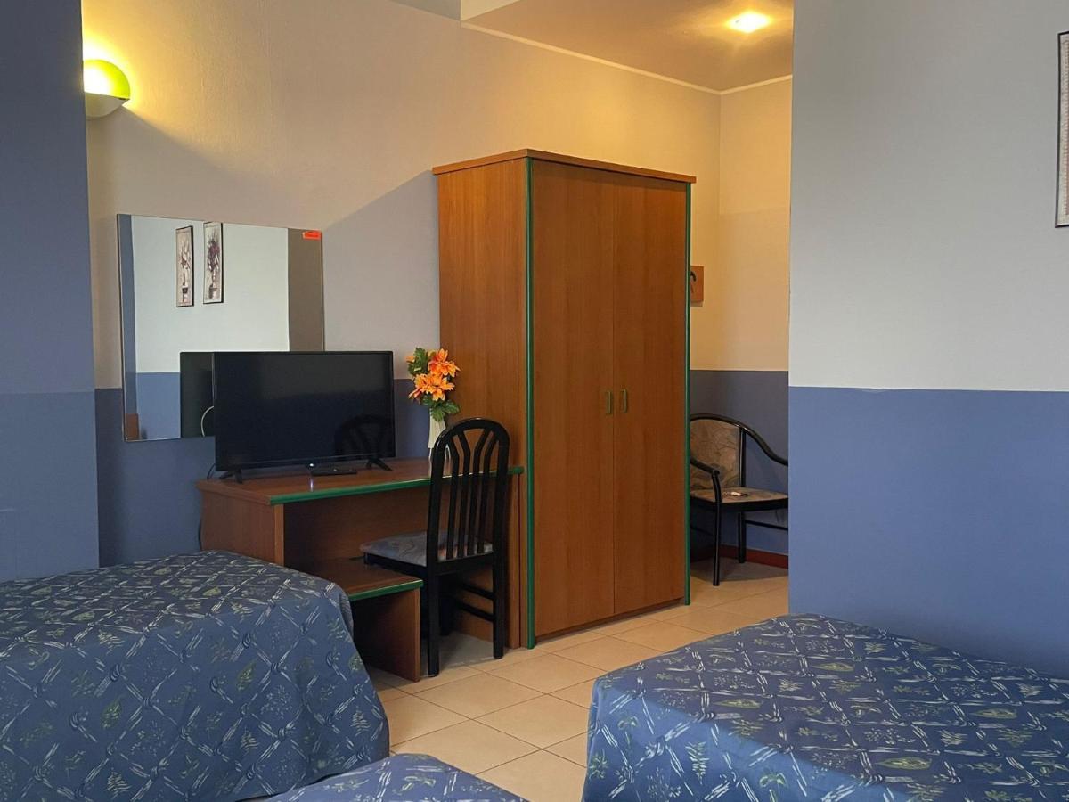 Hotel Arda Fiorenzuola Fiorenzuola dʼArda المظهر الخارجي الصورة