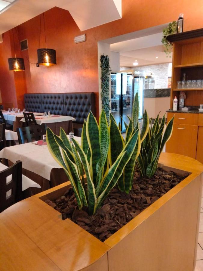 Hotel Arda Fiorenzuola Fiorenzuola dʼArda المظهر الخارجي الصورة
